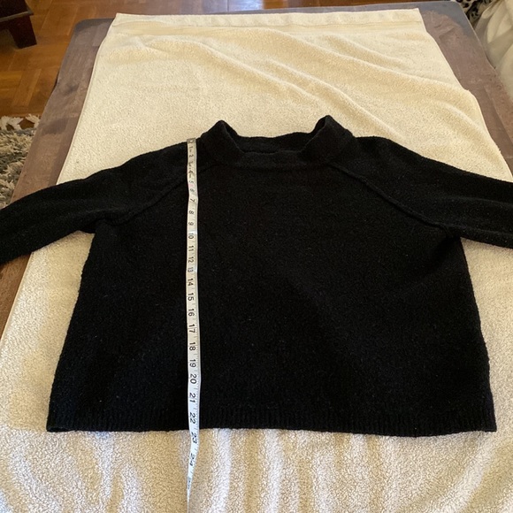 Free People from Bloomingdale’s called “Found my Friend” great pullover sweater - Picture 9 of 10